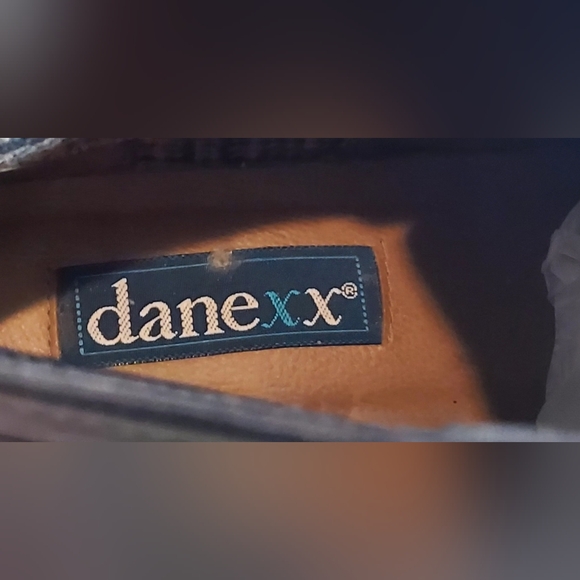 DaNexx Women's 10M Black Leather Lace Up Combat, Biker, Goth Ankle Boots NWOT - Picture 2 of 10